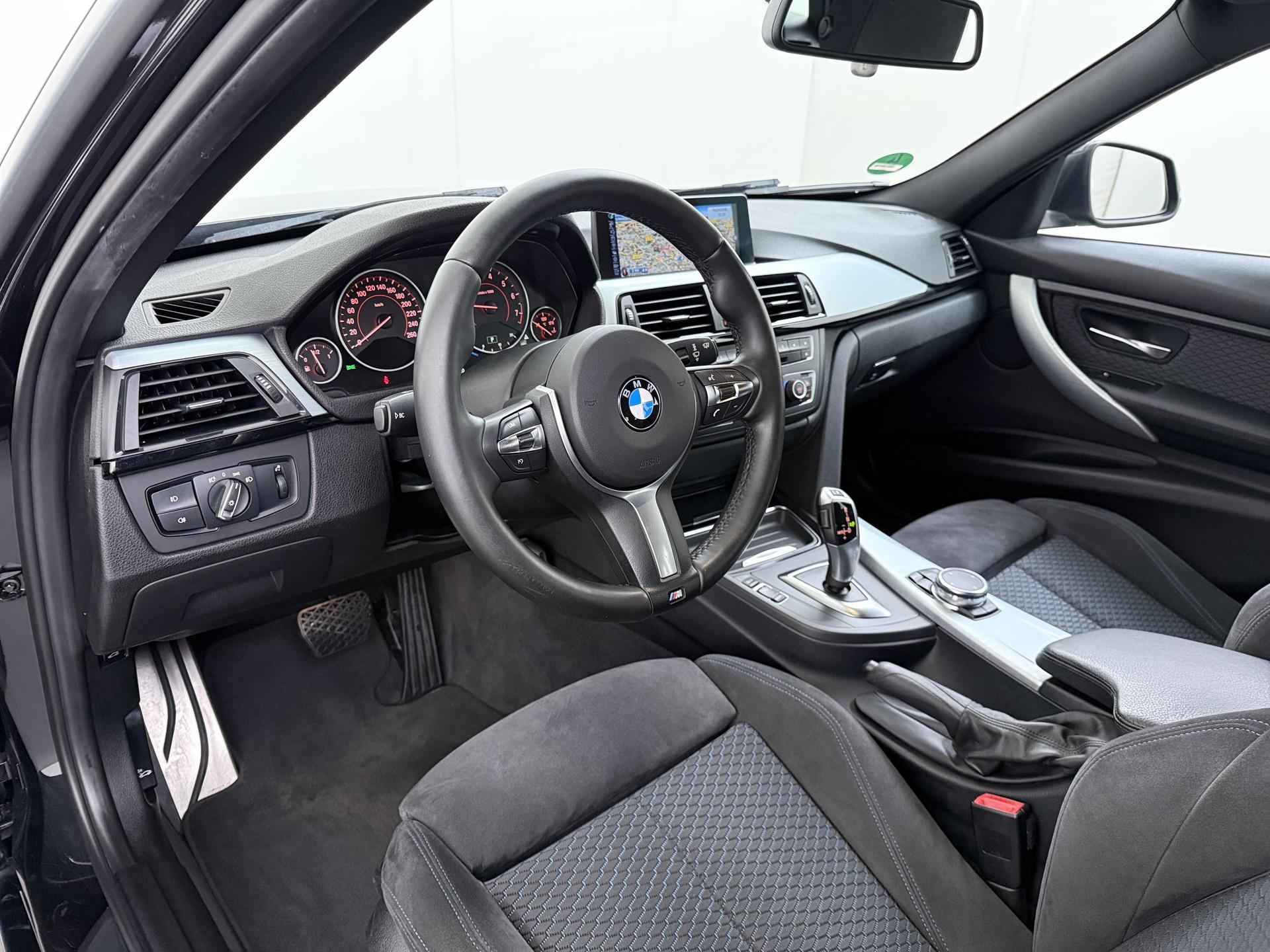 BMW 3-serie Touring 316i Executive 14