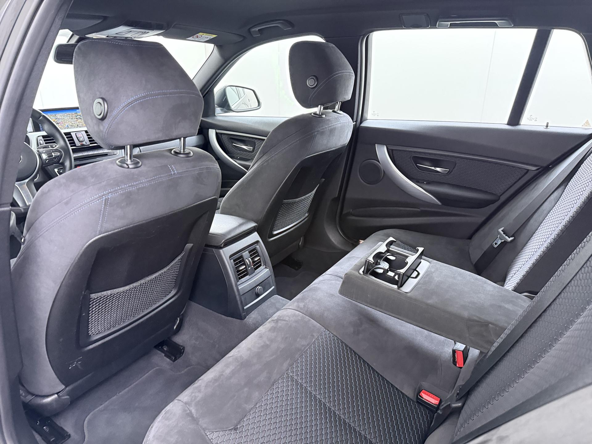 BMW 3-serie Touring 316i Executive 17