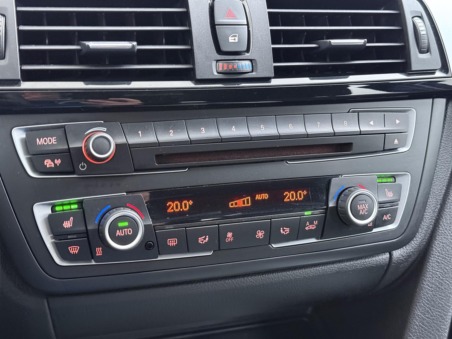 BMW 3-serie Touring 316i Executive 34