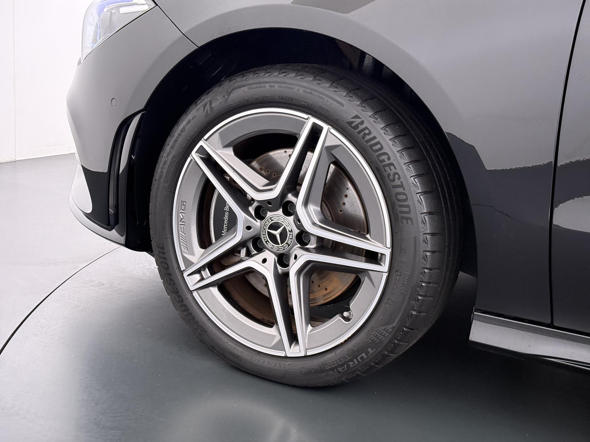 Mercedes-Benz CLA-klasse 250 e AMG Line 18
