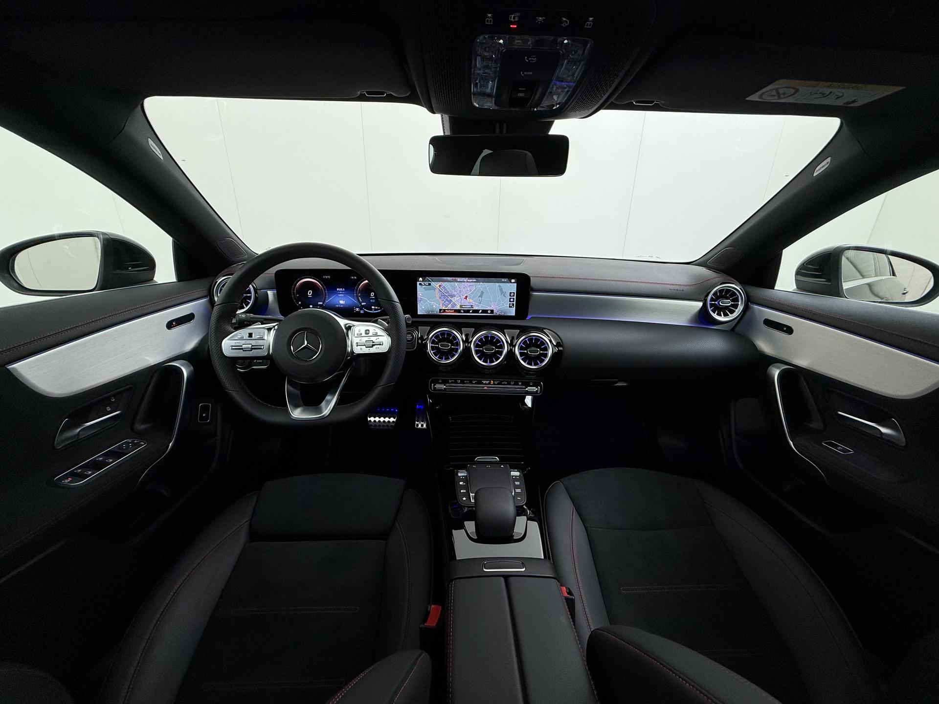 Mercedes-Benz CLA-klasse 250 e AMG Line 28