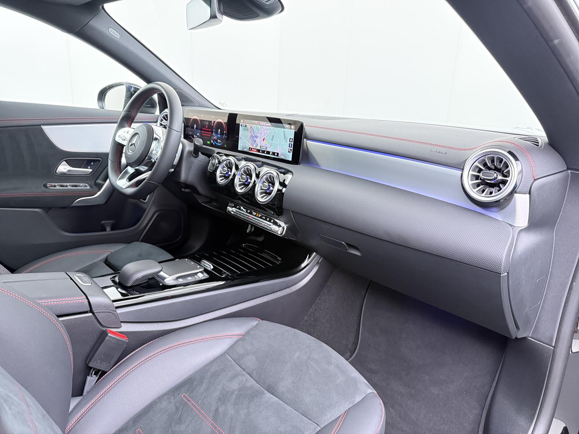 Mercedes-Benz CLA-klasse 250 e AMG Line 47