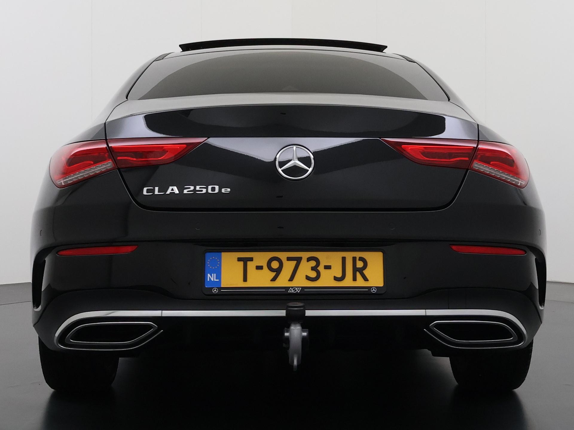 Mercedes-Benz CLA-klasse 250 e AMG Line 6