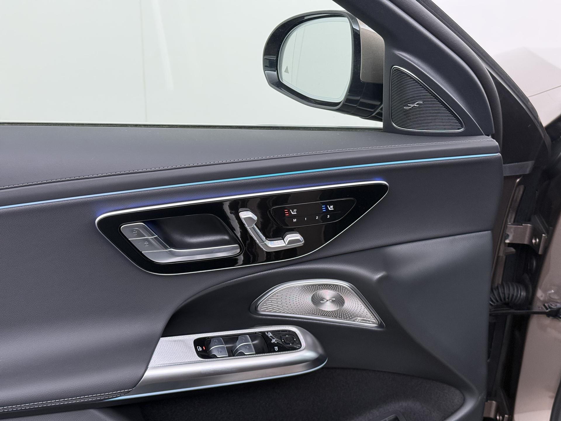 Mercedes-Benz E-klasse 300 e 4MATIC Exclusive Line 21