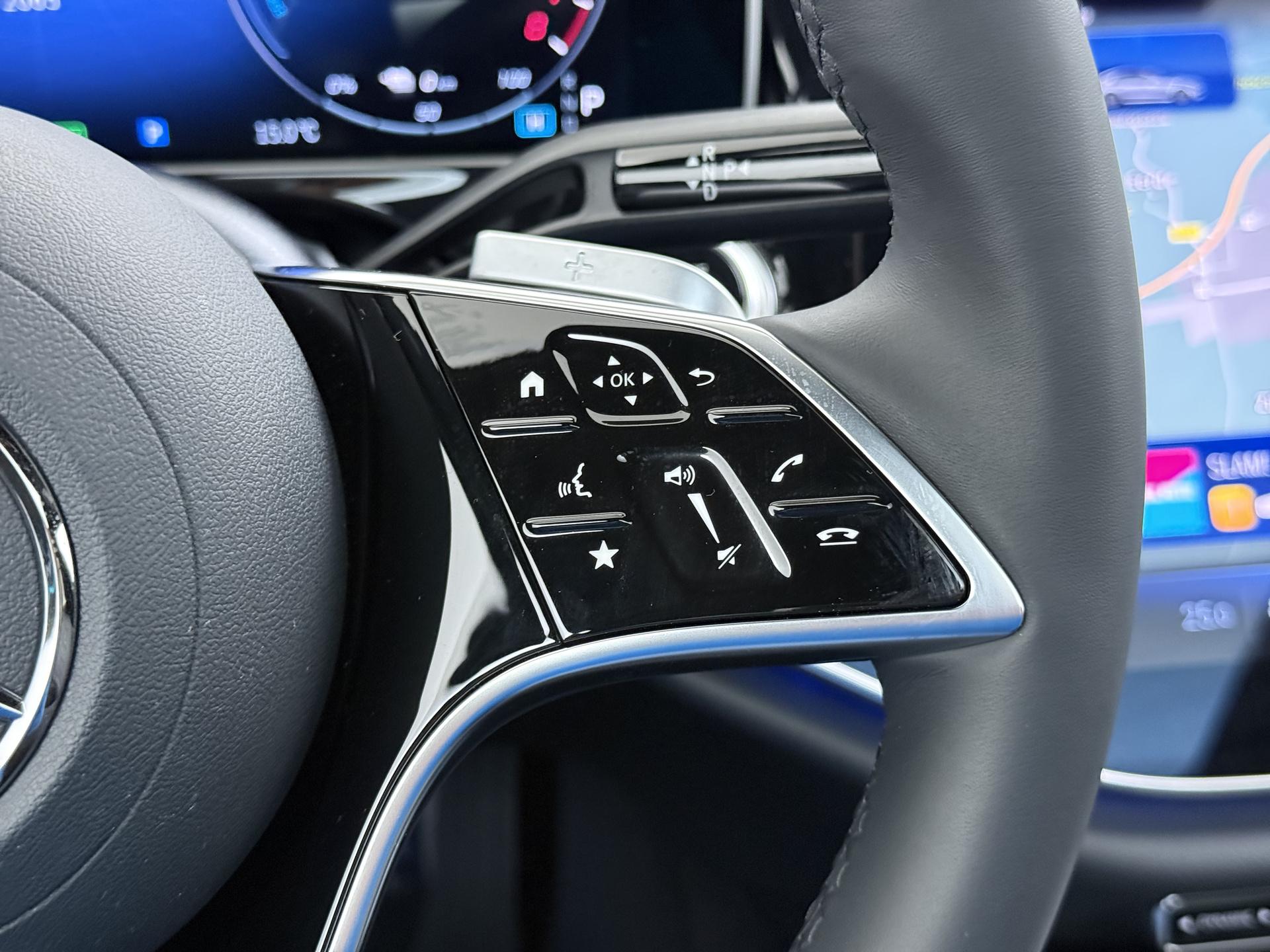 Mercedes-Benz E-klasse 300 e 4MATIC Exclusive Line 34