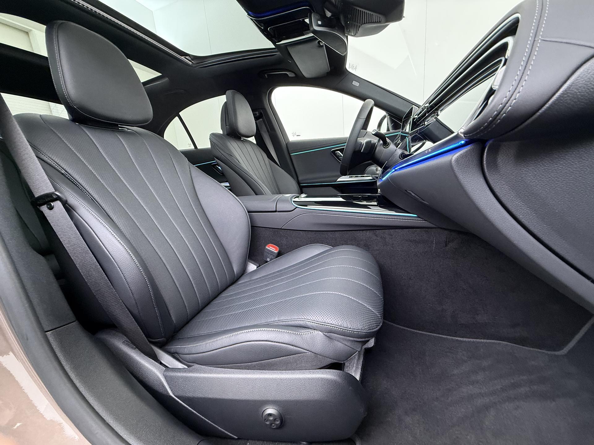 Mercedes-Benz E-klasse 300 e 4MATIC Exclusive Line 51