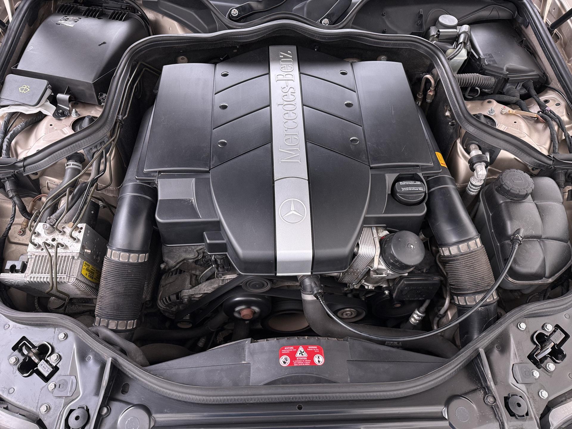 Mercedes-Benz E-klasse 240 Classic 10