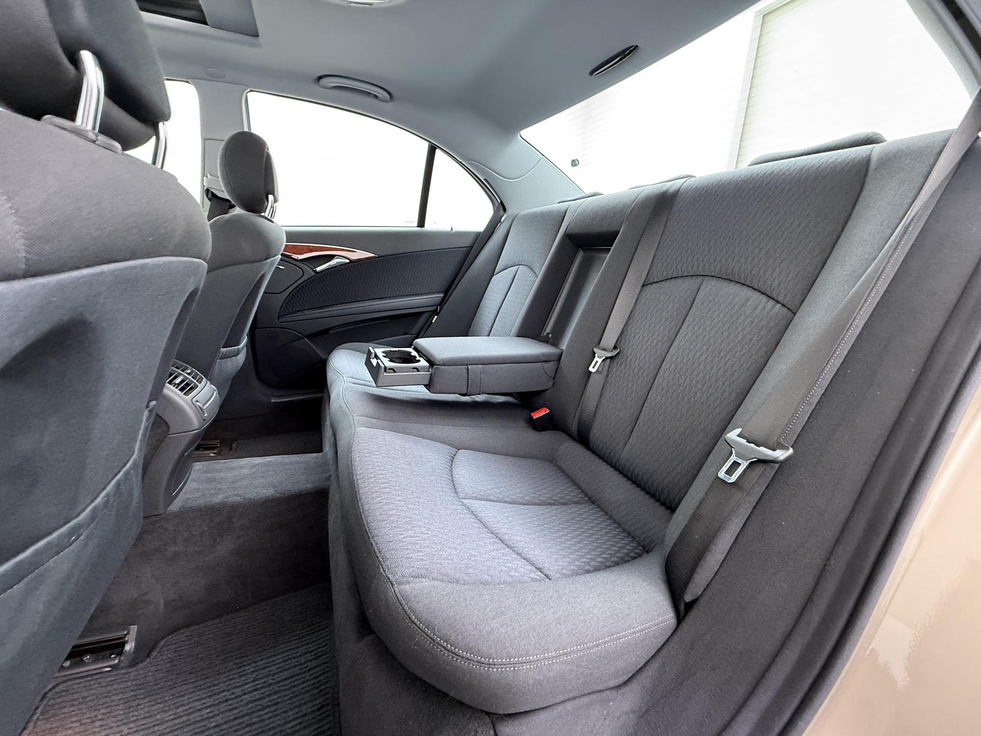 Mercedes-Benz E-klasse 240 Classic 18