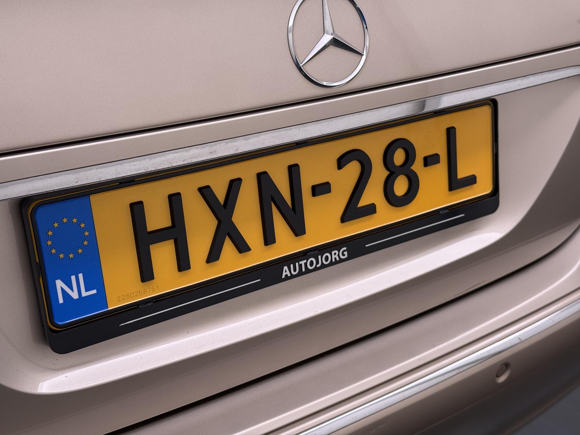 Mercedes-Benz E-klasse 240 Classic 5