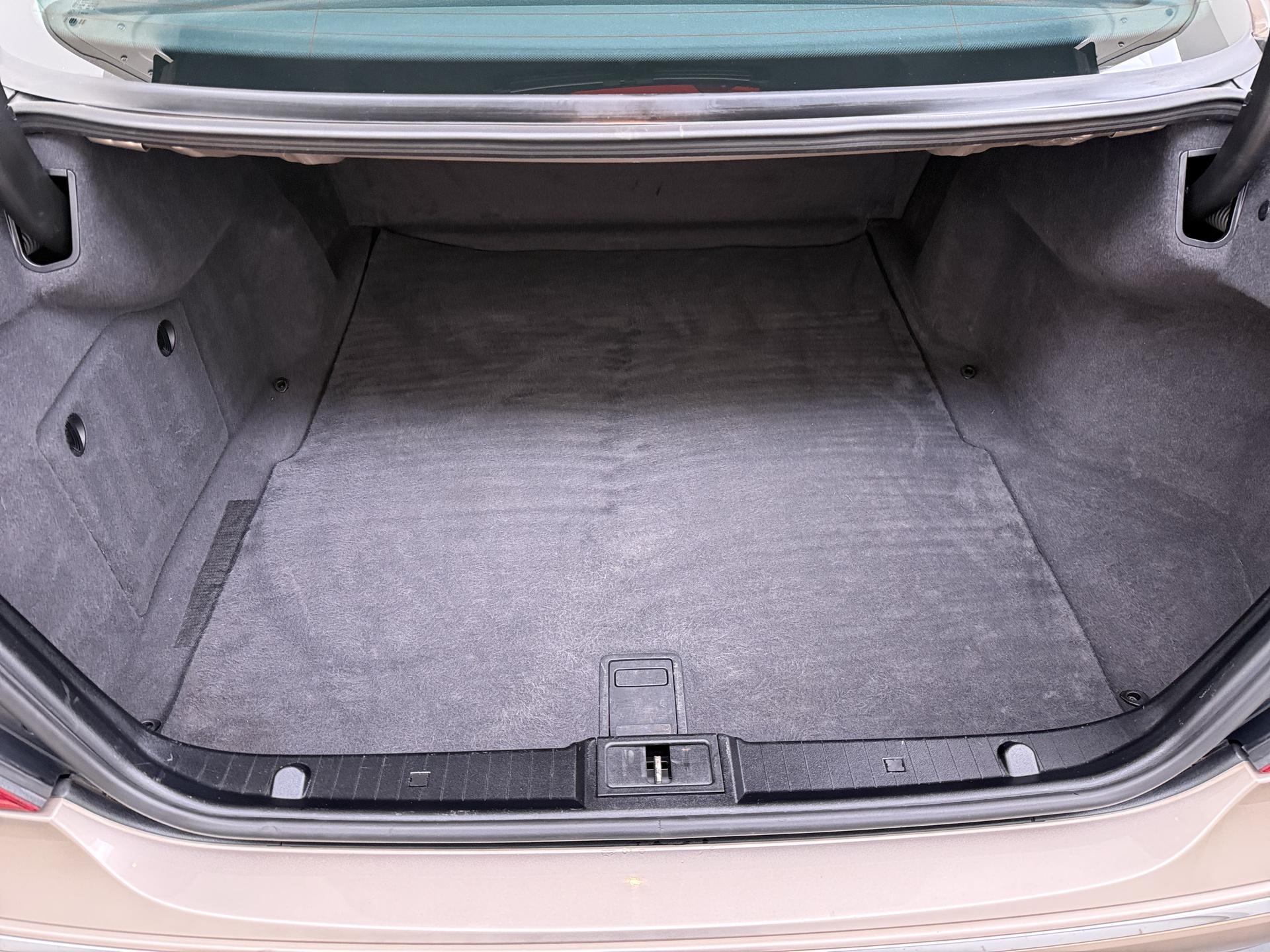 Mercedes-Benz E-klasse 240 Classic 7