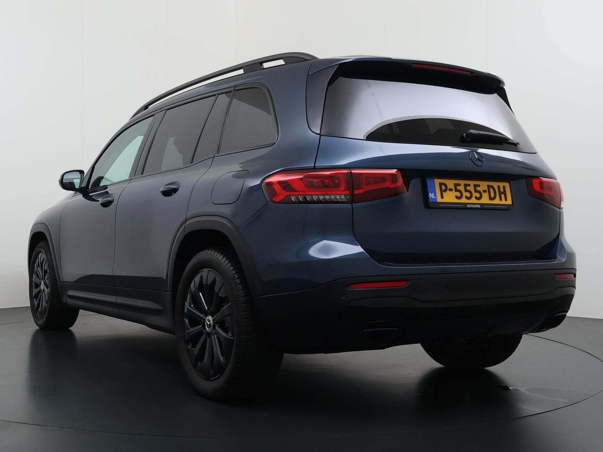 Mercedes-Benz GLB 200 Business Solution AMG 1