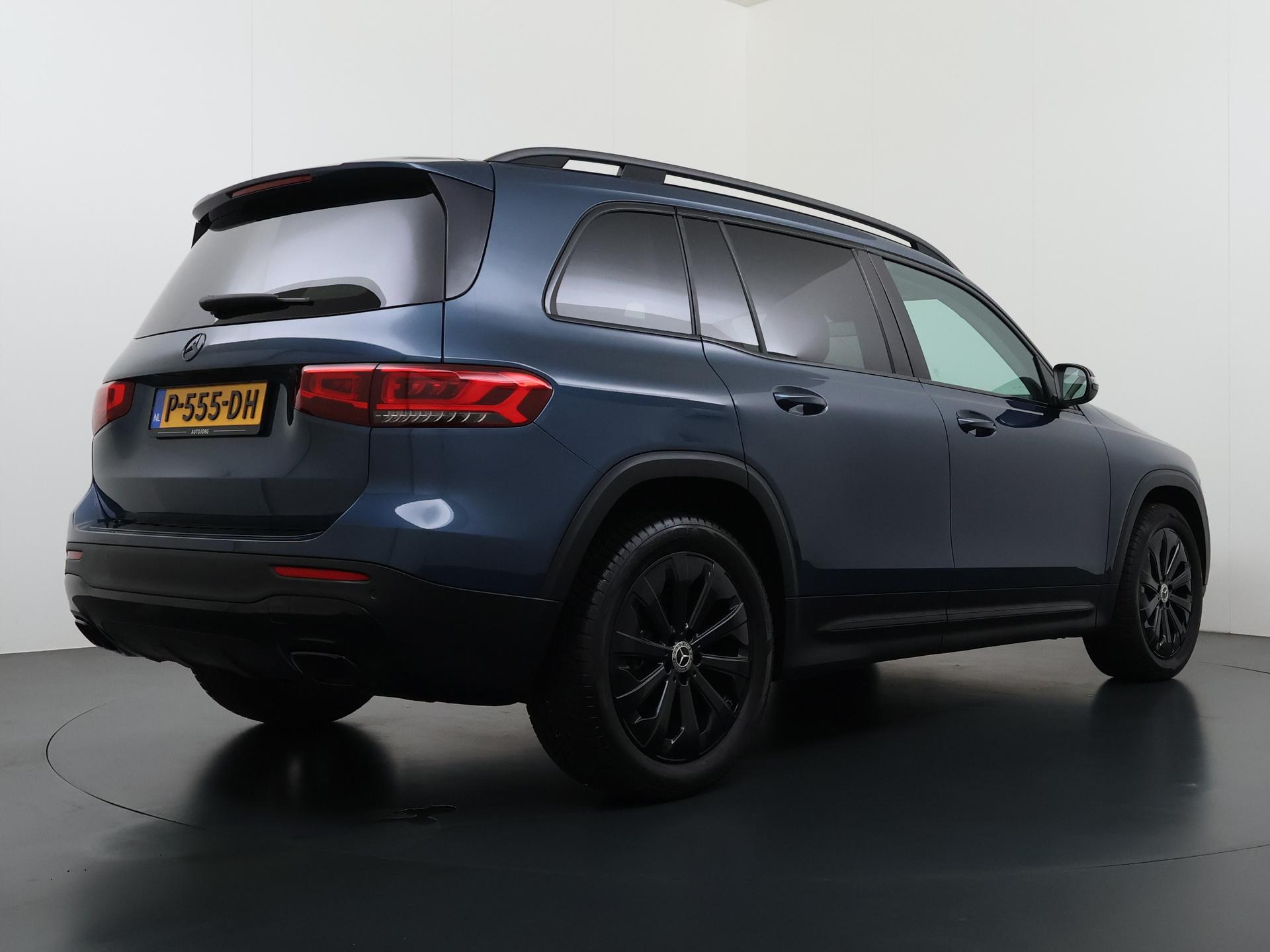 Mercedes-Benz GLB 200 Business Solution AMG 2