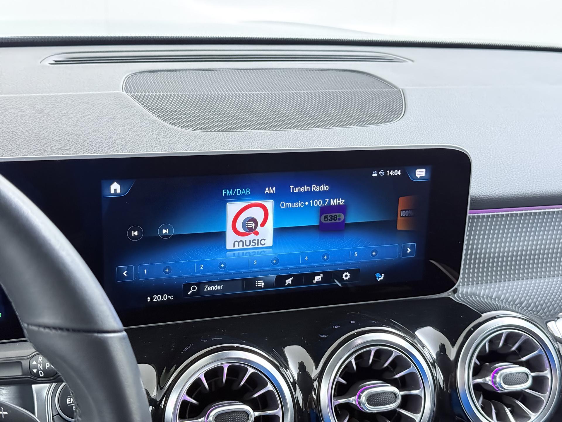 Mercedes-Benz GLB 200 Business Solution AMG 29