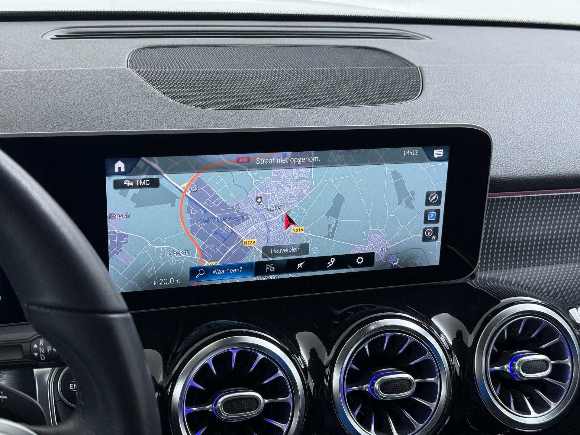 Mercedes-Benz GLB 200 Business Solution AMG 7