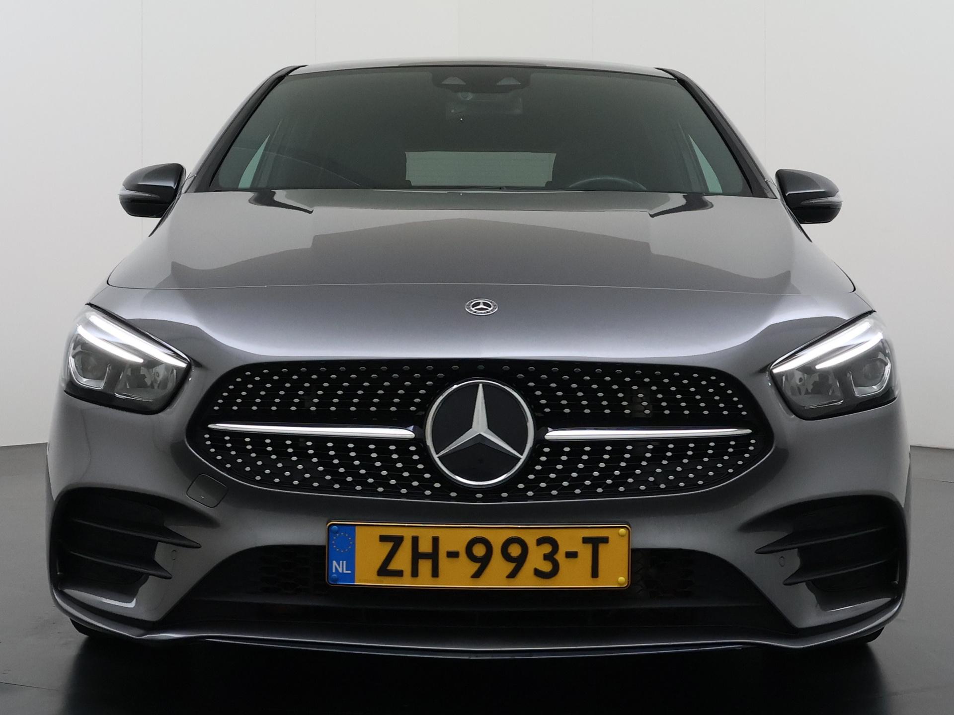 Mercedes-Benz B-klasse 180 Business Solution AMG 11