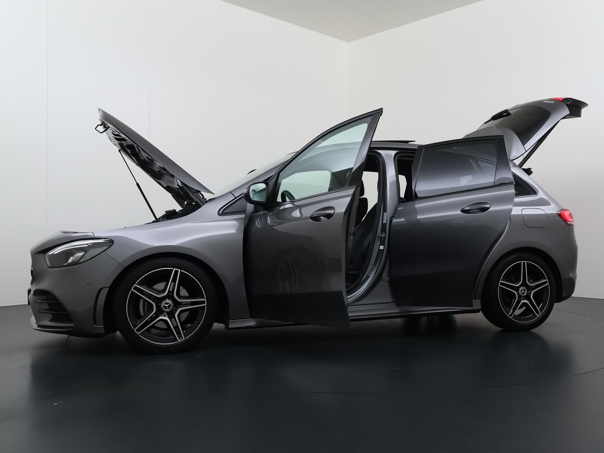 Mercedes-Benz B-klasse 180 Business Solution AMG 14