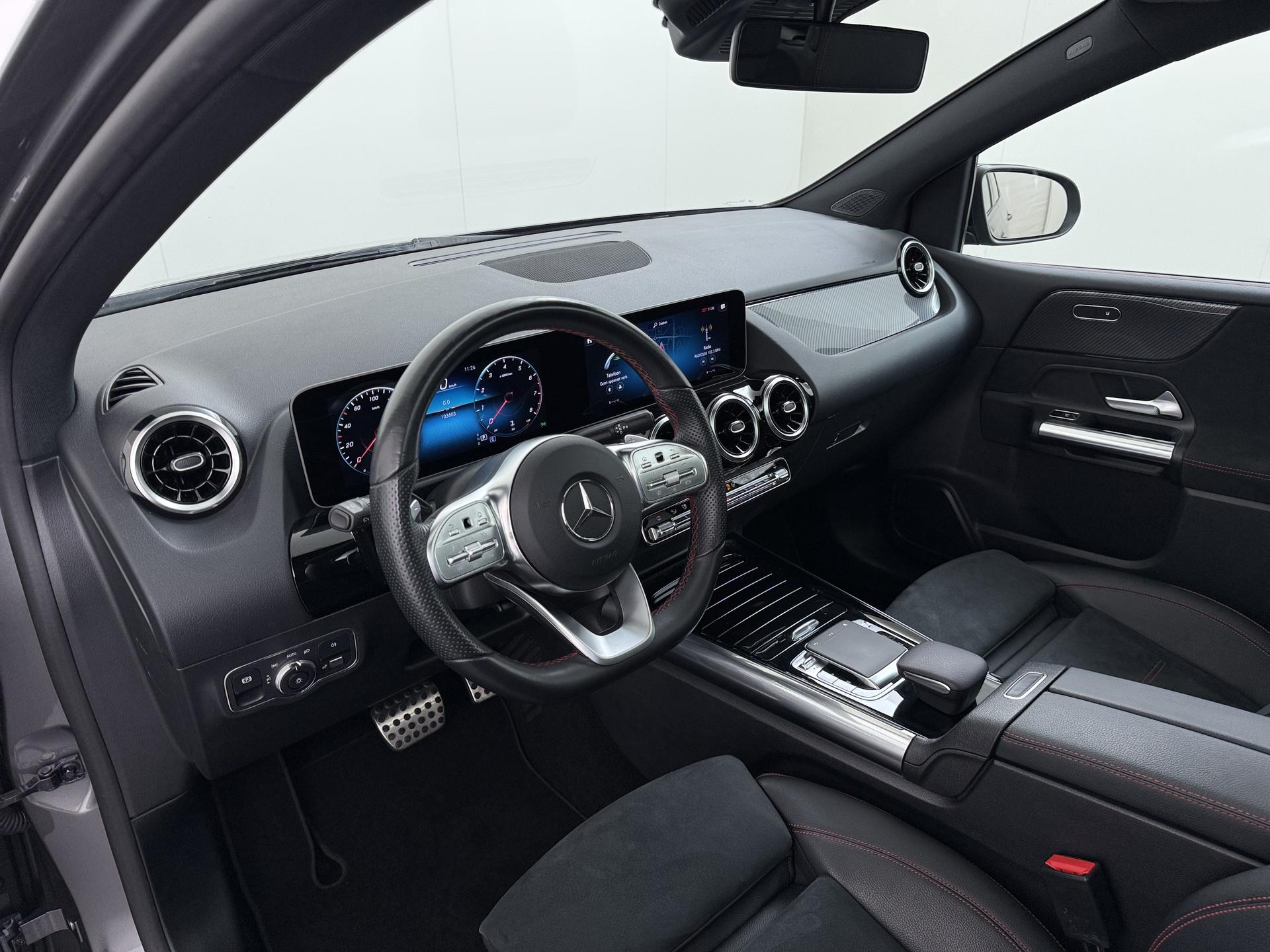 Mercedes-Benz B-klasse 180 Business Solution AMG 24