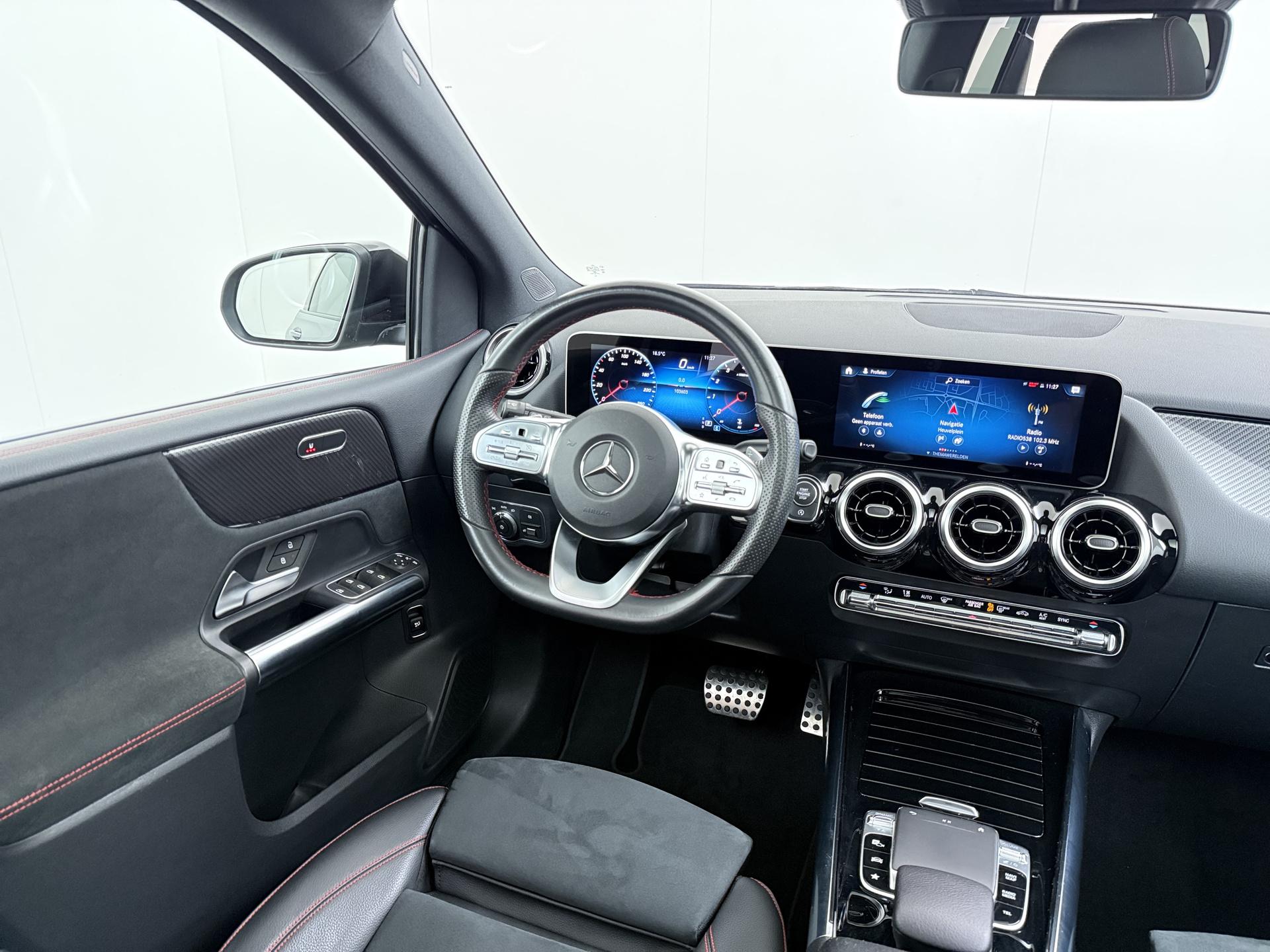 Mercedes-Benz B-klasse 180 Business Solution AMG 30