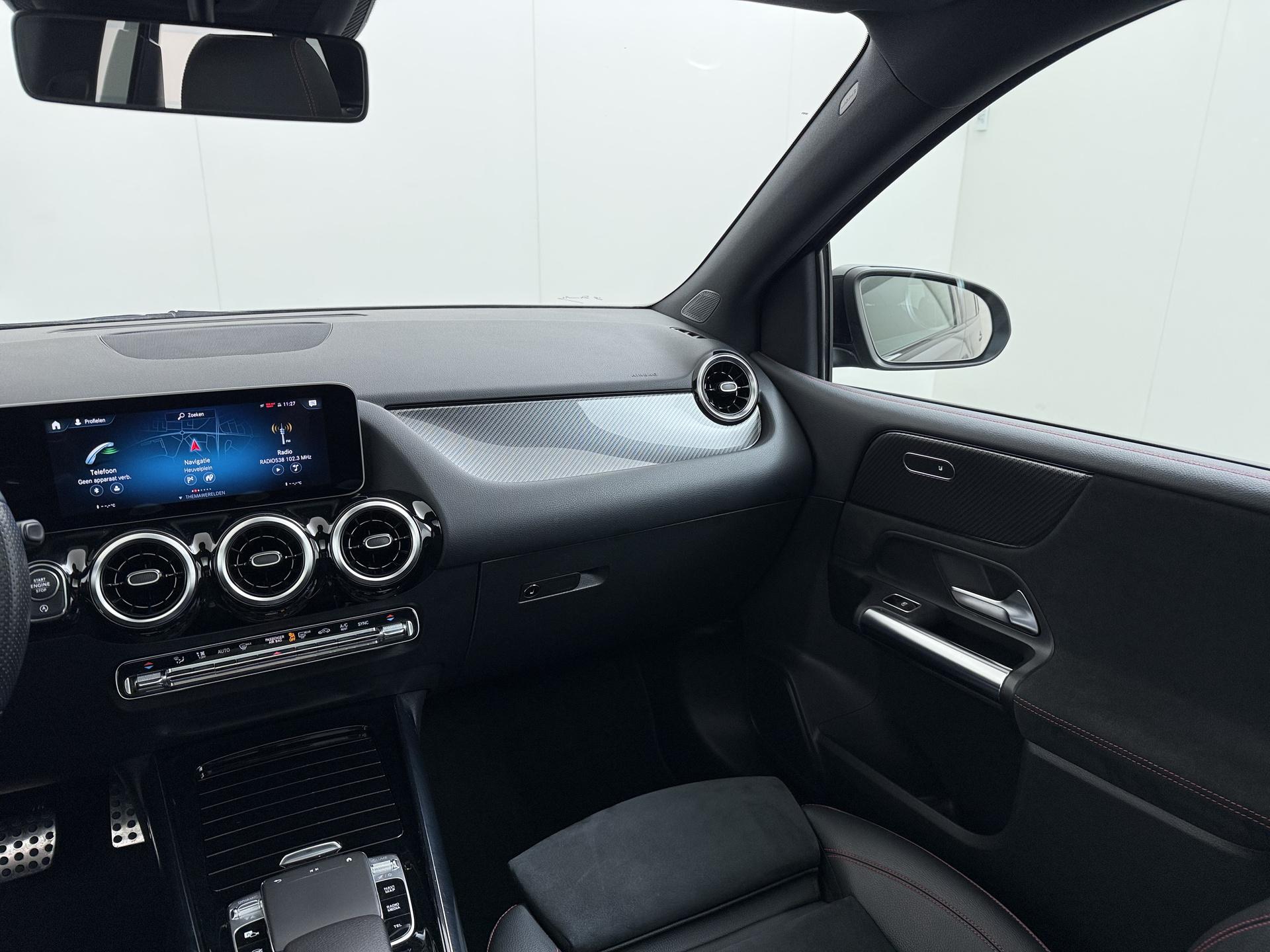 Mercedes-Benz B-klasse 180 Business Solution AMG 31