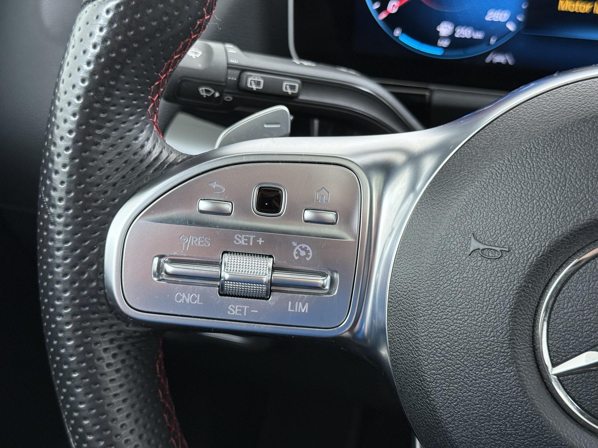 Mercedes-Benz B-klasse 180 Business Solution AMG 34
