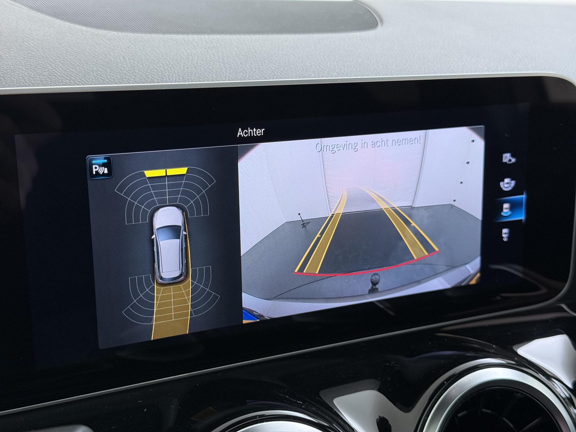 Mercedes-Benz B-klasse 180 Business Solution AMG 7