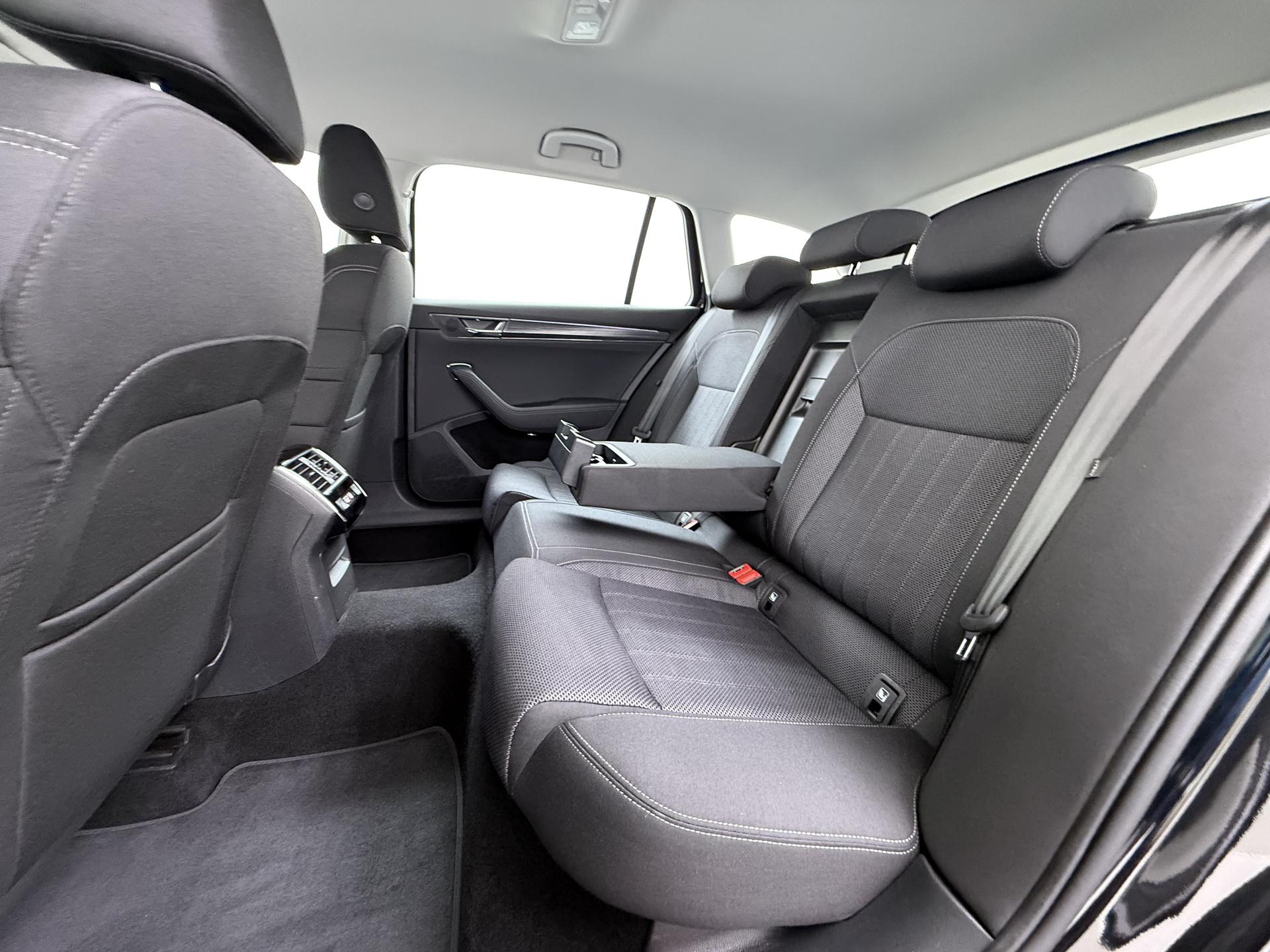 Skoda Superb Combi 1.4 TSI iV Business Edition Plus 22