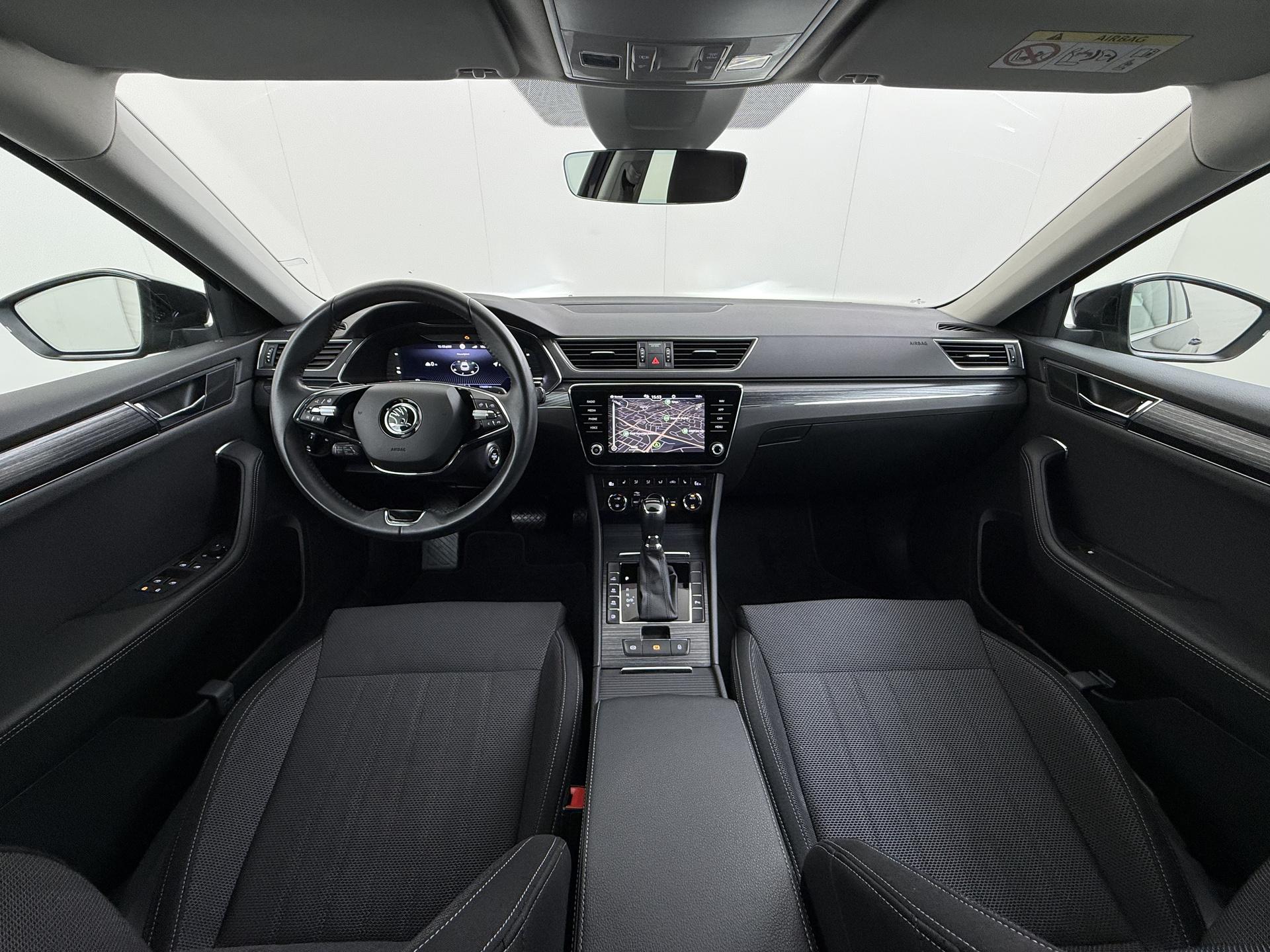 Skoda Superb Combi 1.4 TSI iV Business Edition Plus 4