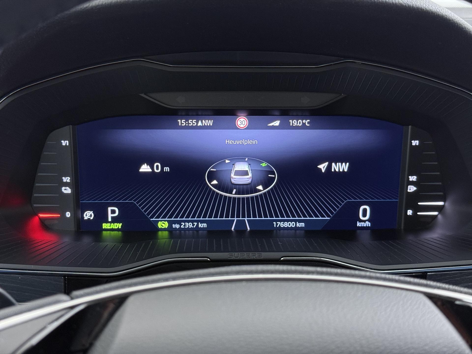 Skoda Superb Combi 1.4 TSI iV Business Edition Plus 7