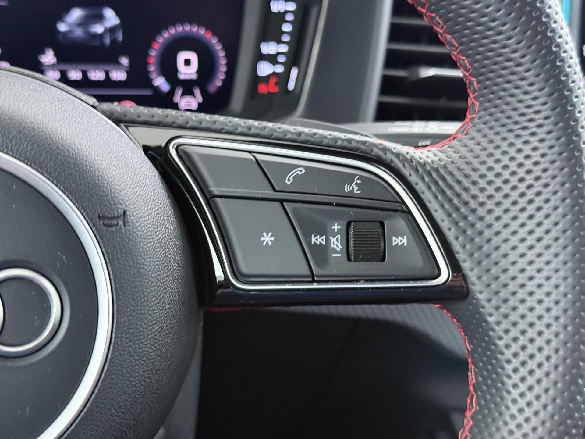 Audi A1 Sportback 40 TFSI S Line edition one 21