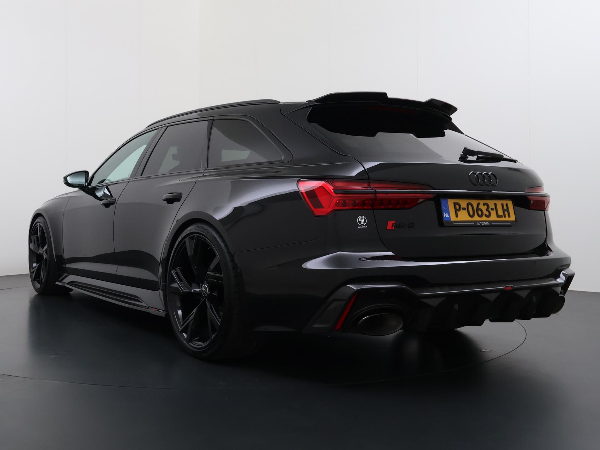 Audi A6 Avant RS 6 TFSI quattro 1