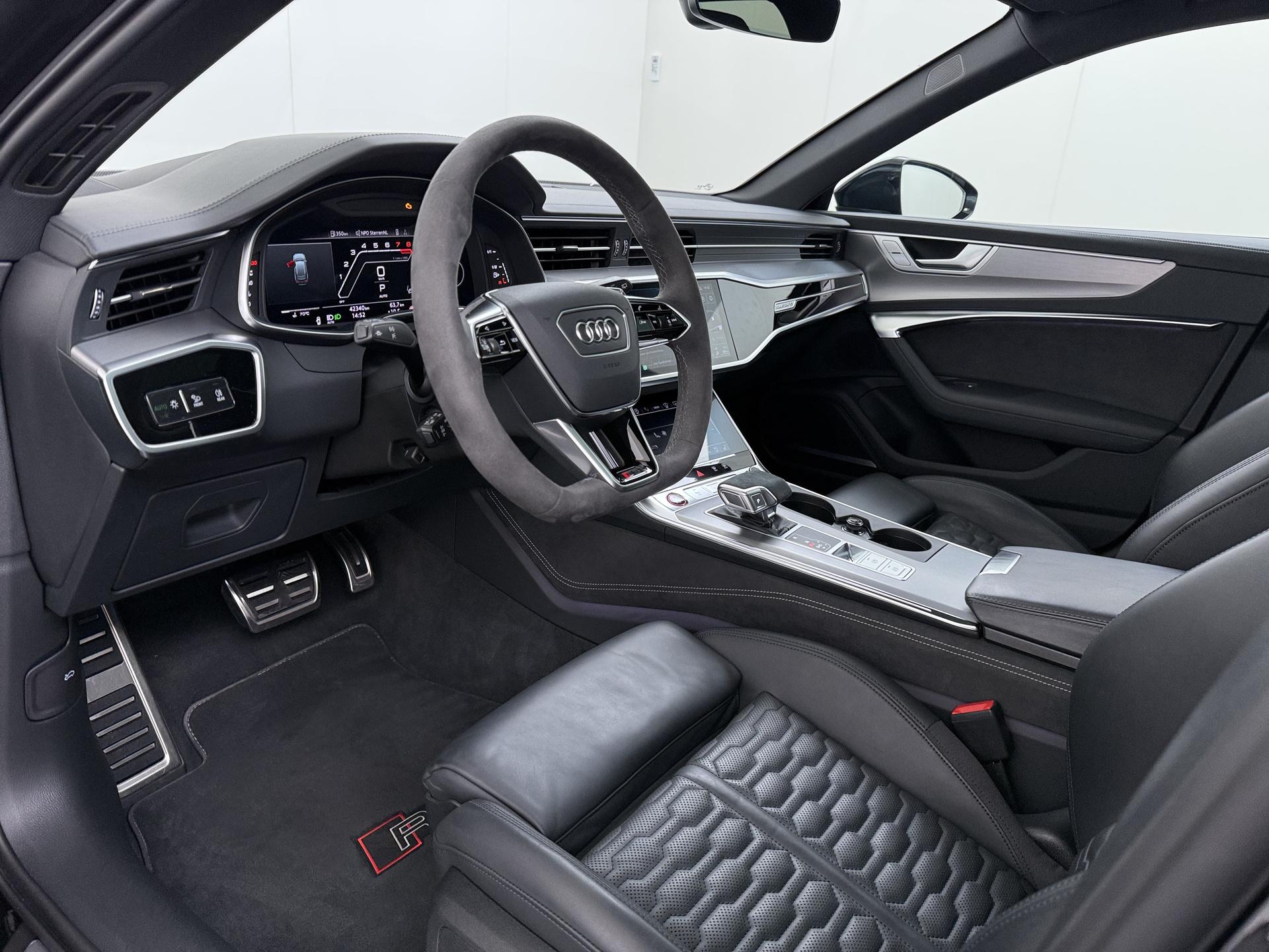 Audi A6 Avant RS 6 TFSI quattro 13