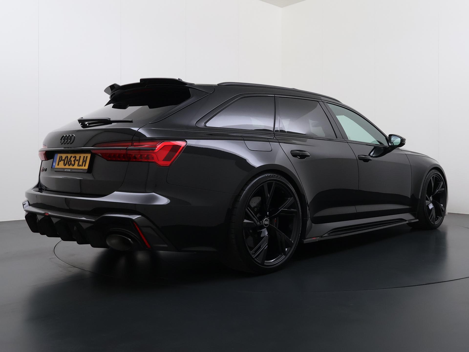 Audi A6 Avant RS 6 TFSI quattro 2