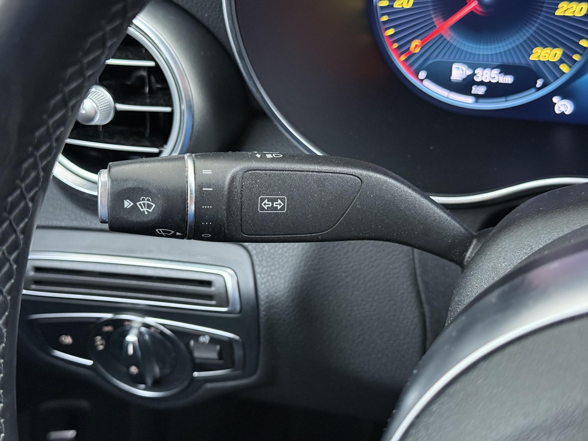 Mercedes-Benz C-klasse 180 Business Solution AMG 22