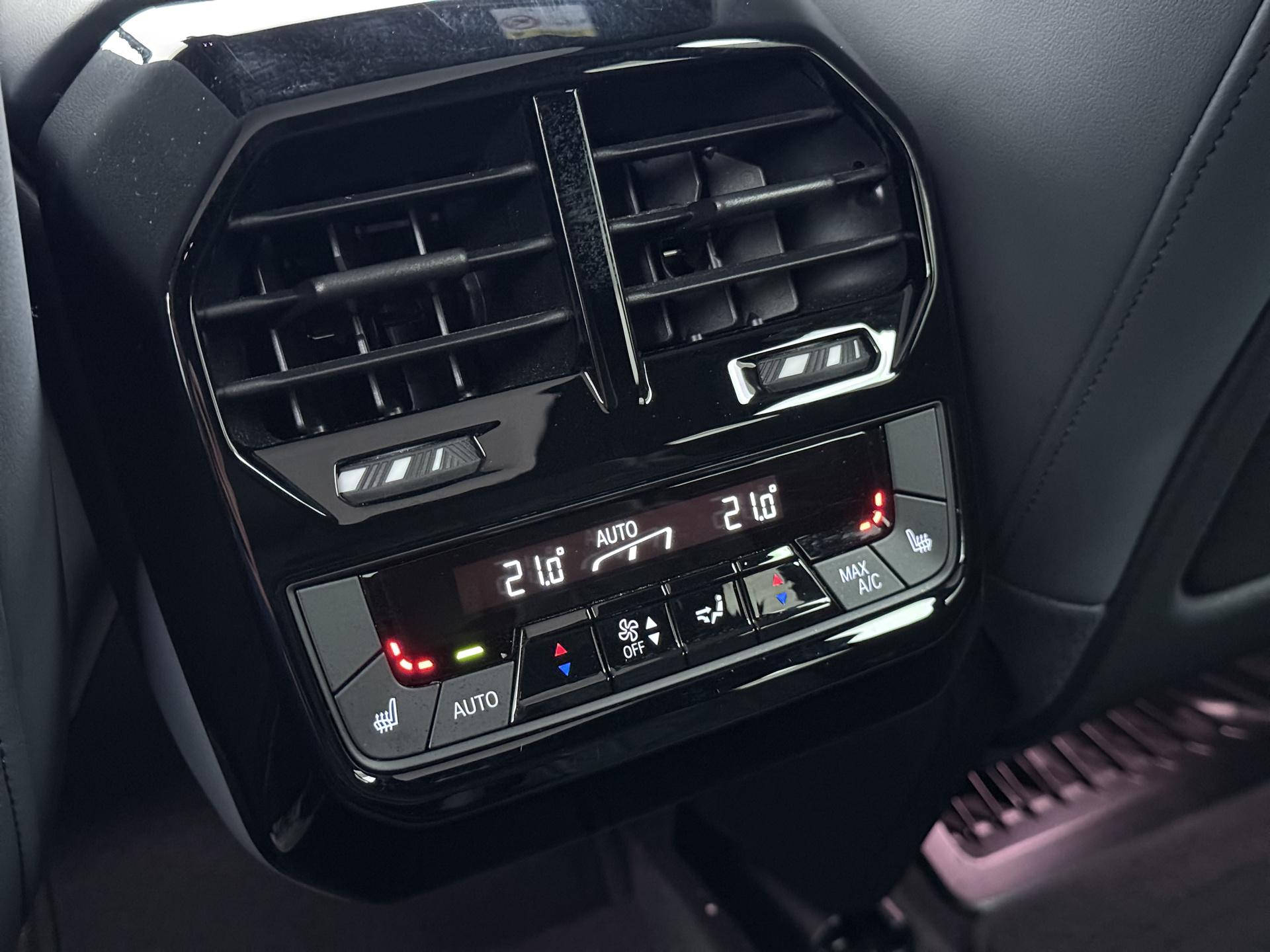 BMW iX xDrive40 High Executive 77 kWh 22
