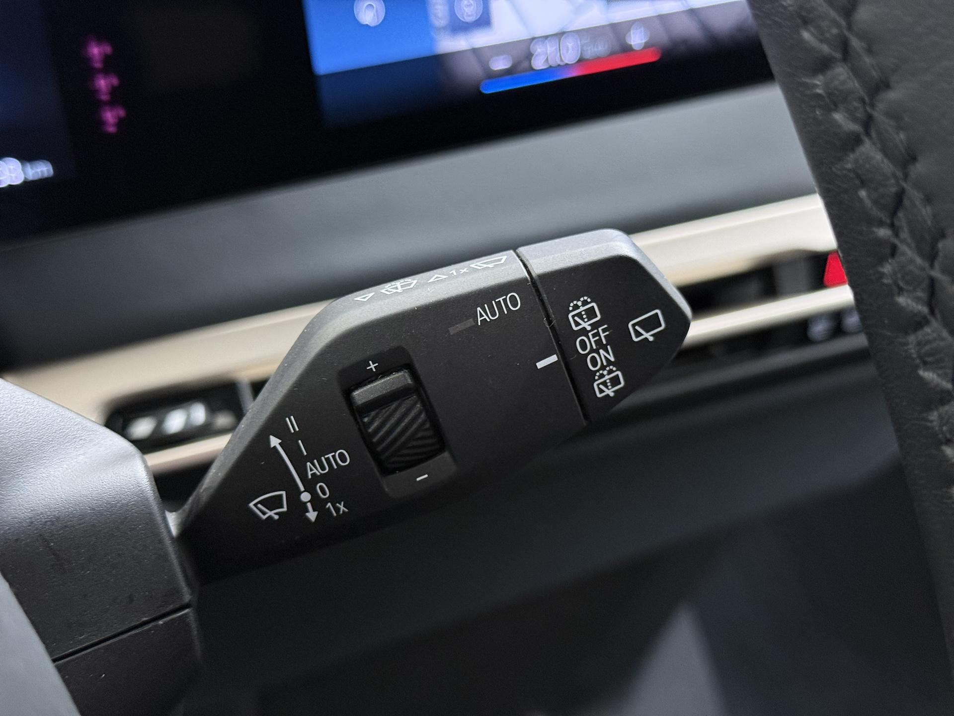BMW iX xDrive40 High Executive 77 kWh 27