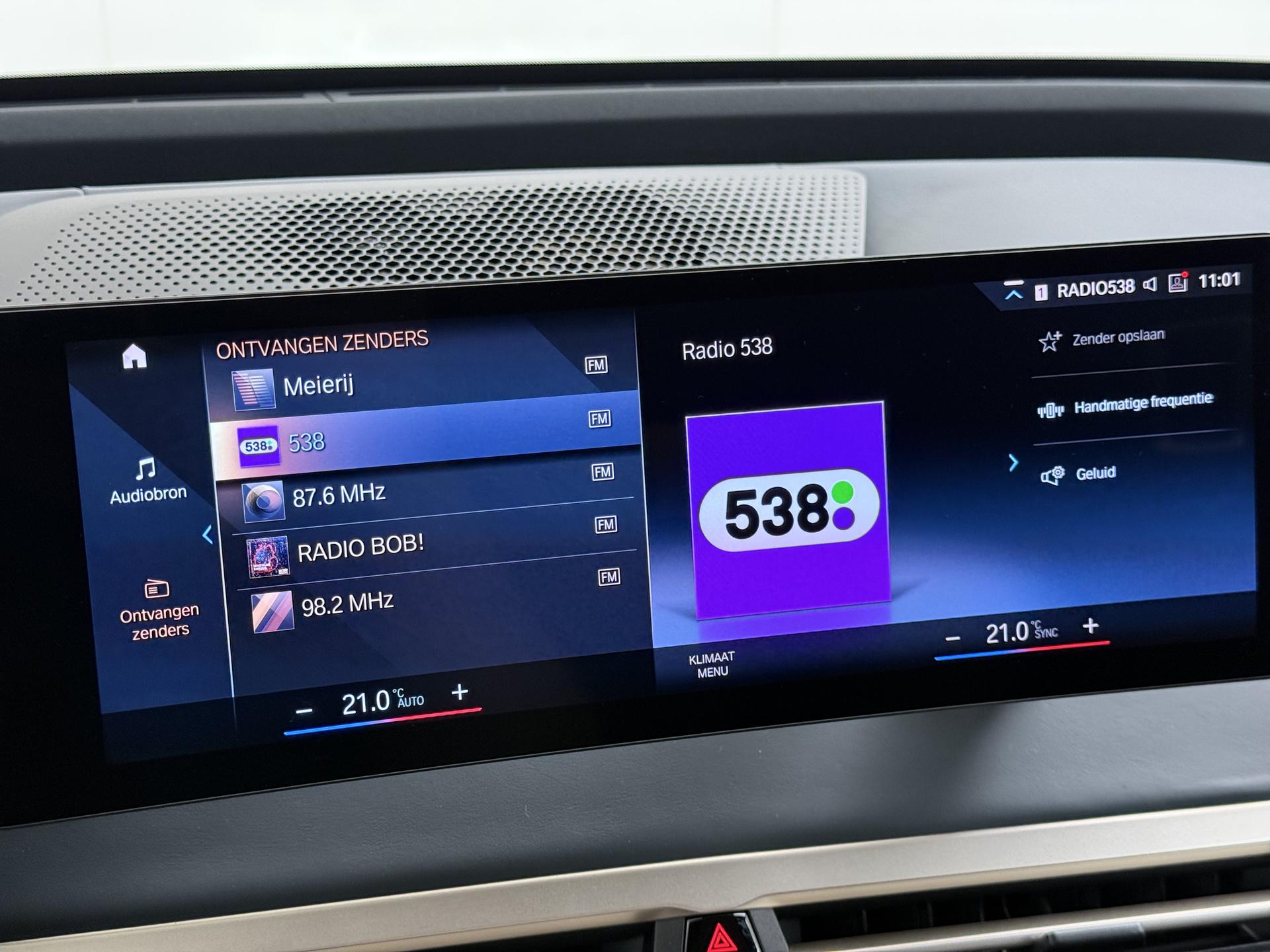 BMW iX xDrive40 High Executive 77 kWh 33