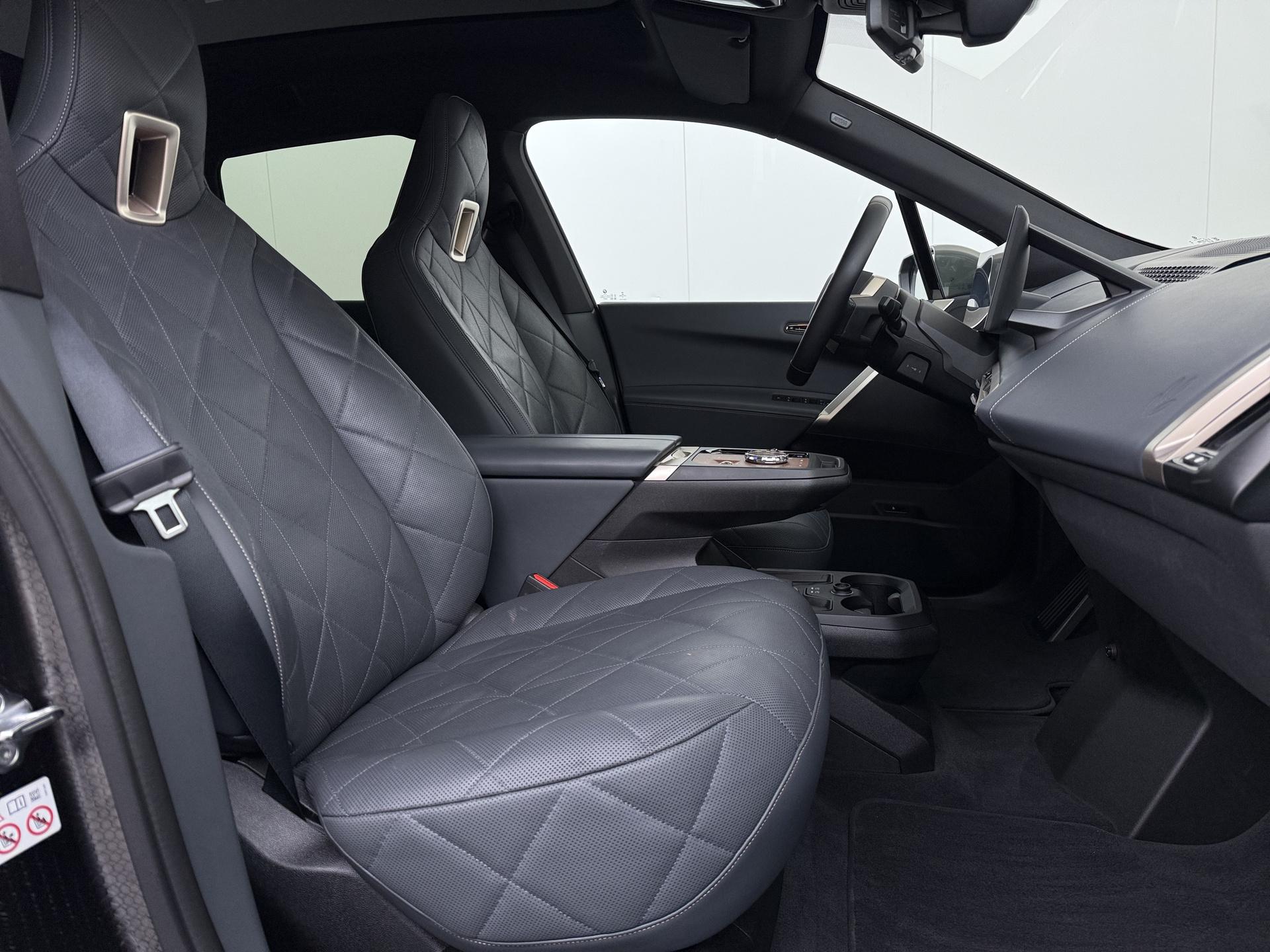 BMW iX xDrive40 High Executive 77 kWh 46