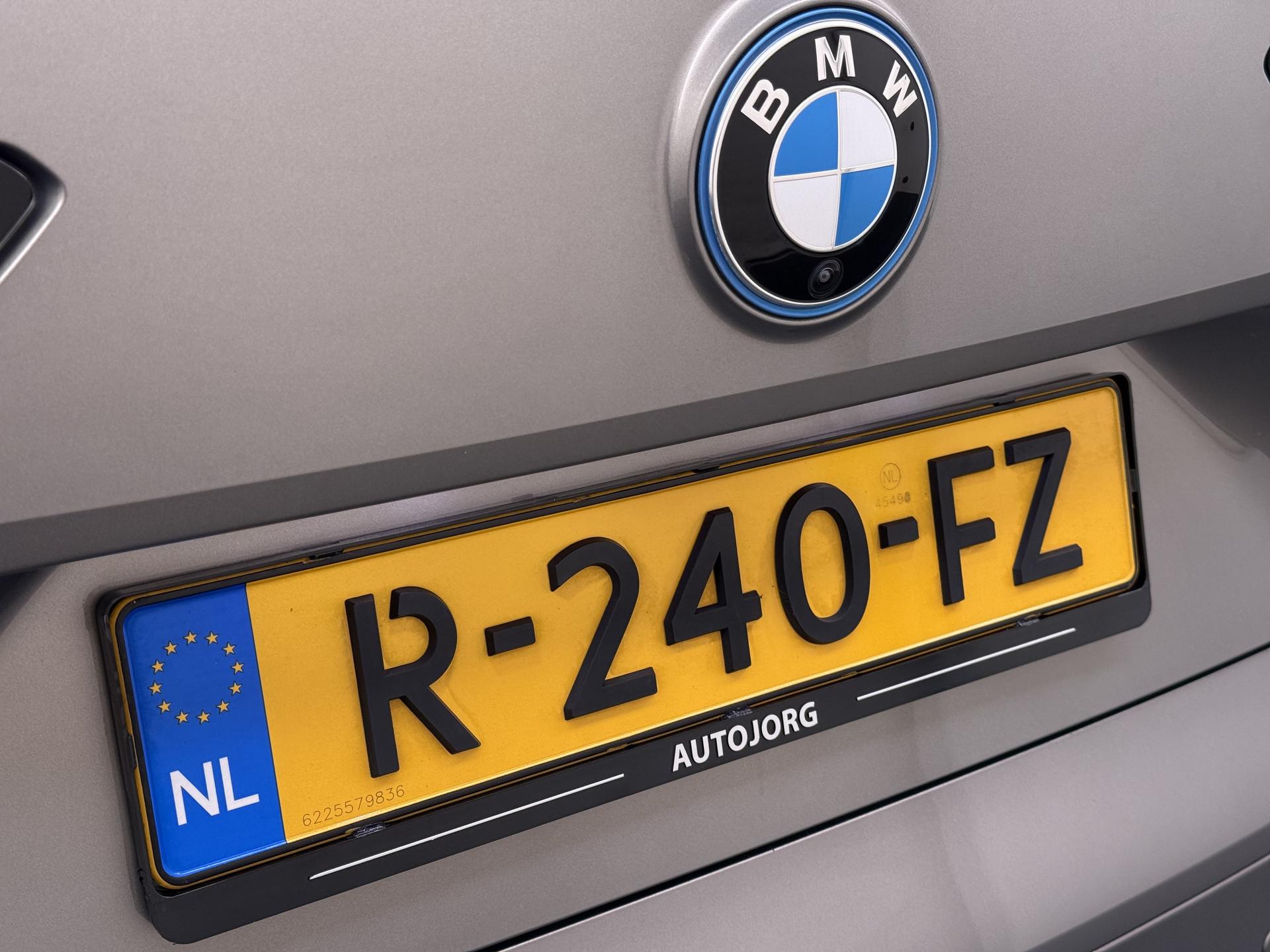 BMW iX xDrive40 High Executive 77 kWh 5