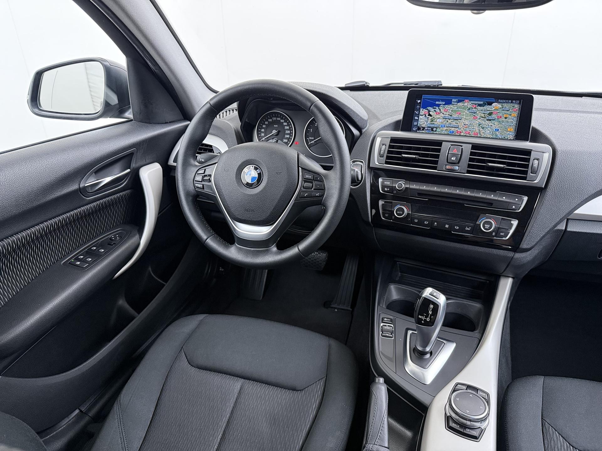 BMW 1-serie 118i Centennial Executive 17