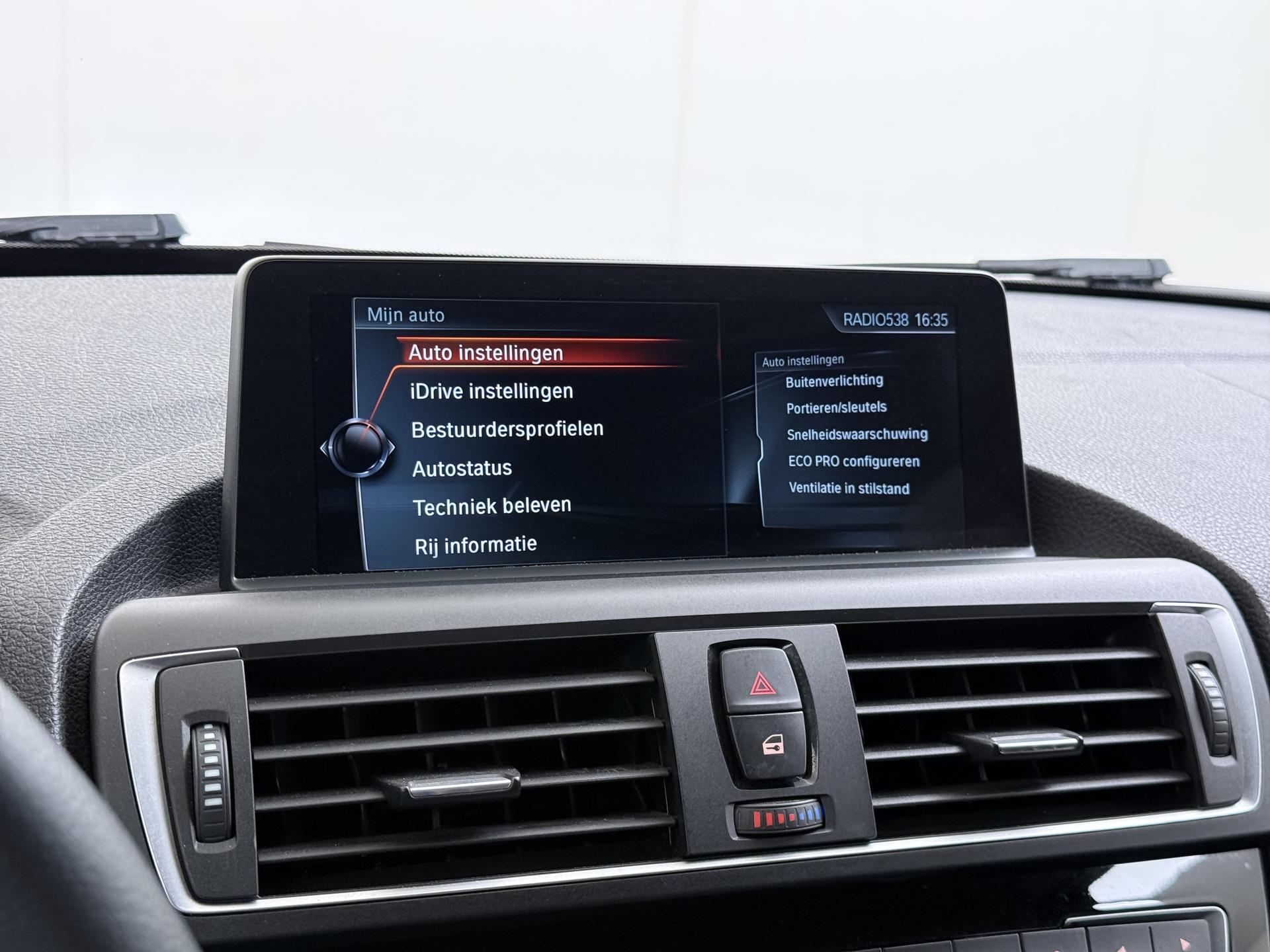 BMW 1-serie 118i Centennial Executive 30