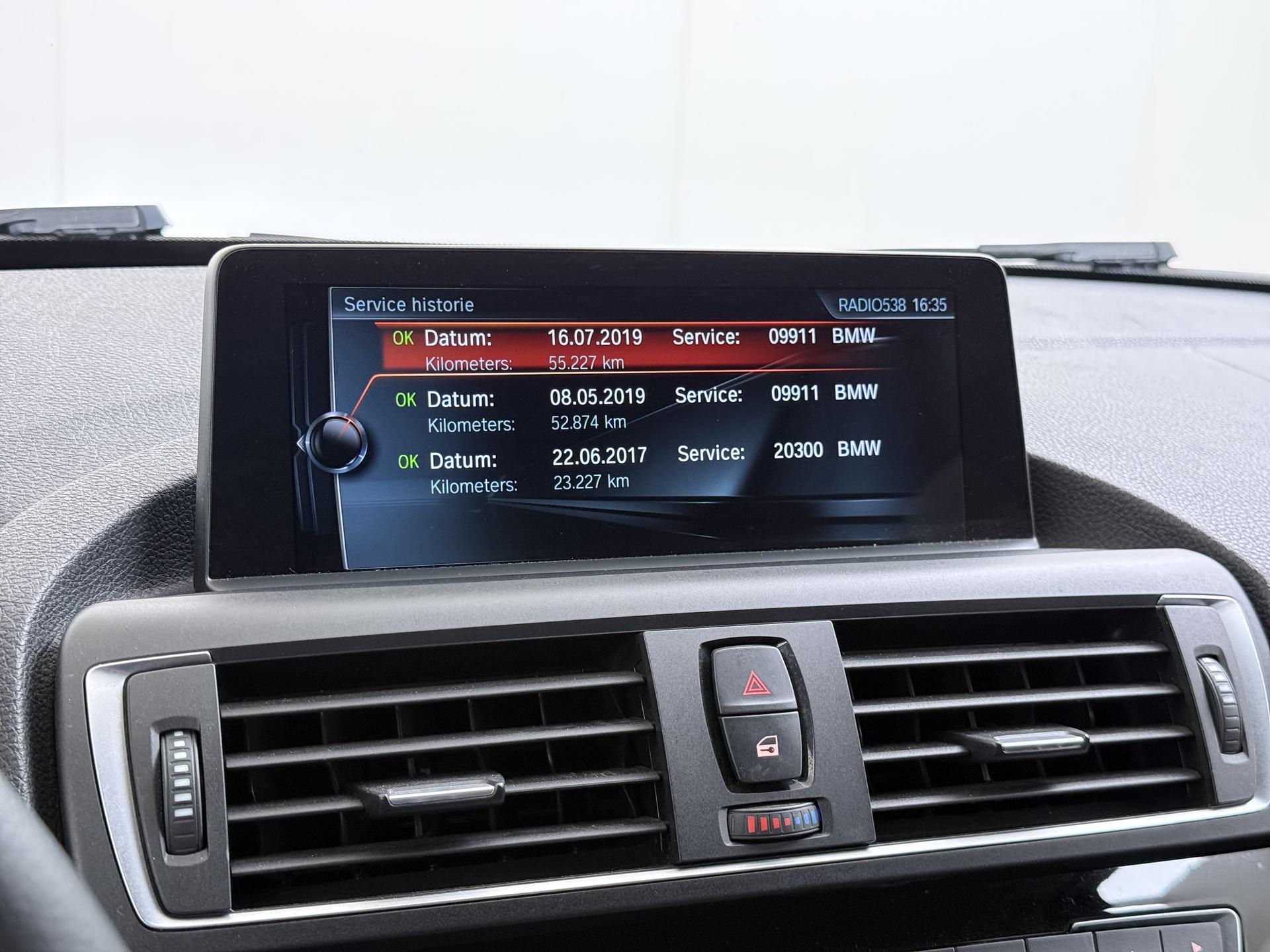 BMW 1-serie 118i Centennial Executive 31