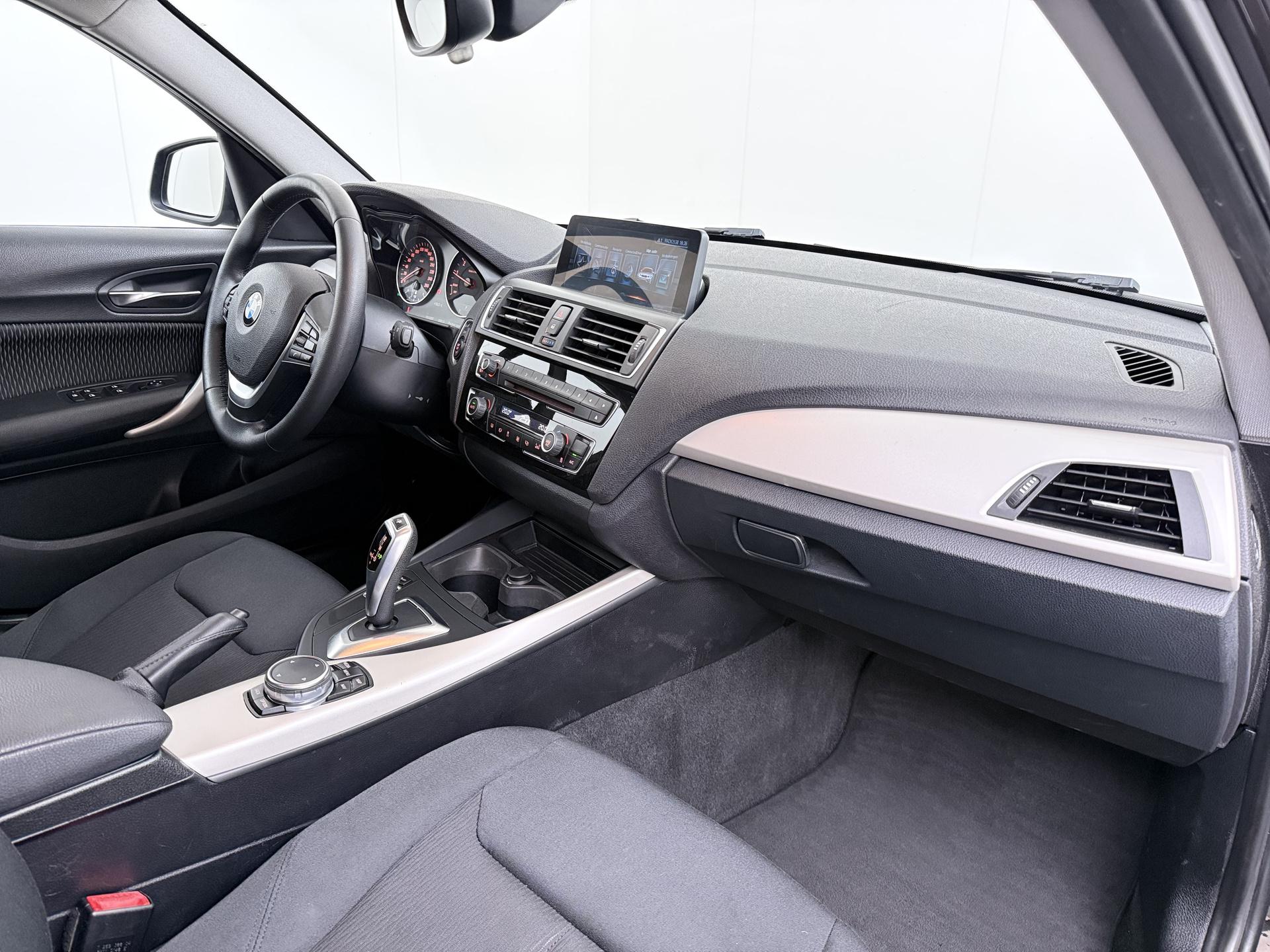 BMW 1-serie 118i Centennial Executive 35
