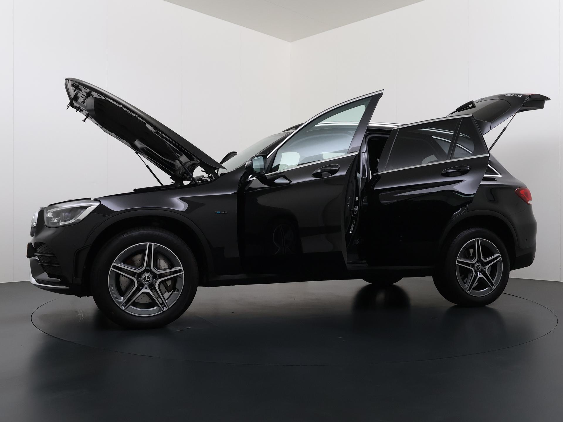 Mercedes-Benz GLC-klasse 300e 4MATIC AMG Line 10
