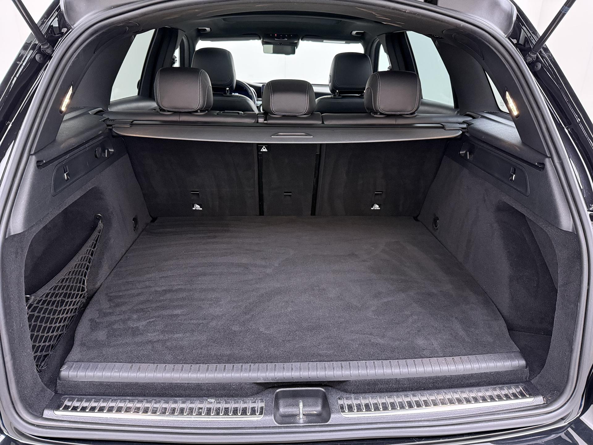 Mercedes-Benz GLC-klasse 300e 4MATIC AMG Line 14