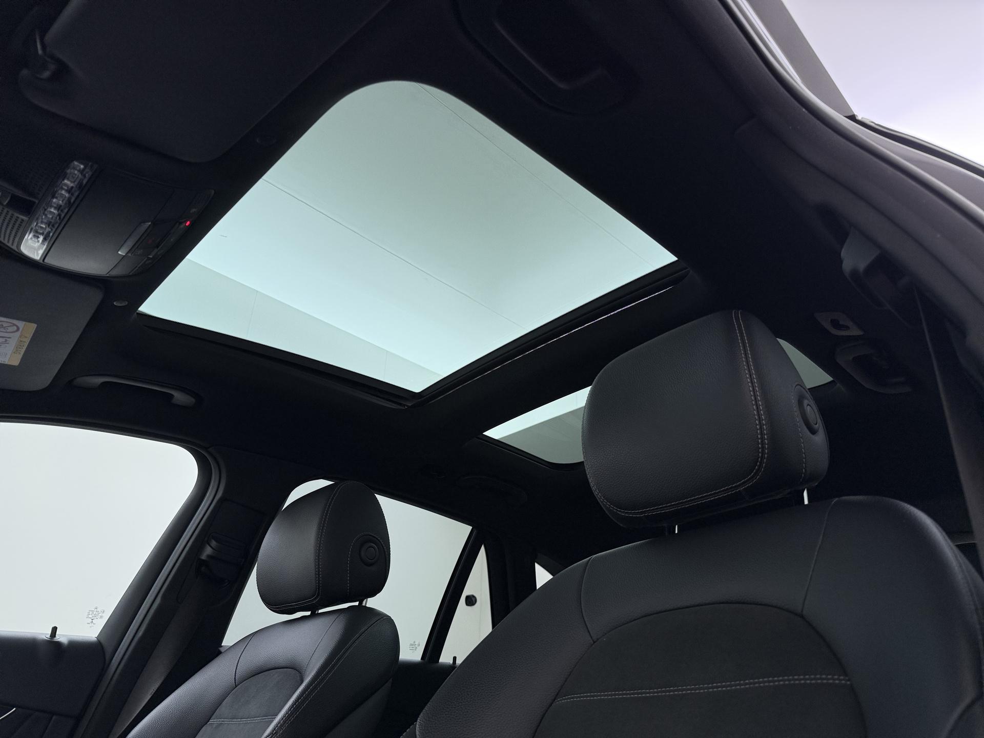 Mercedes-Benz GLC-klasse 300e 4MATIC AMG Line 26