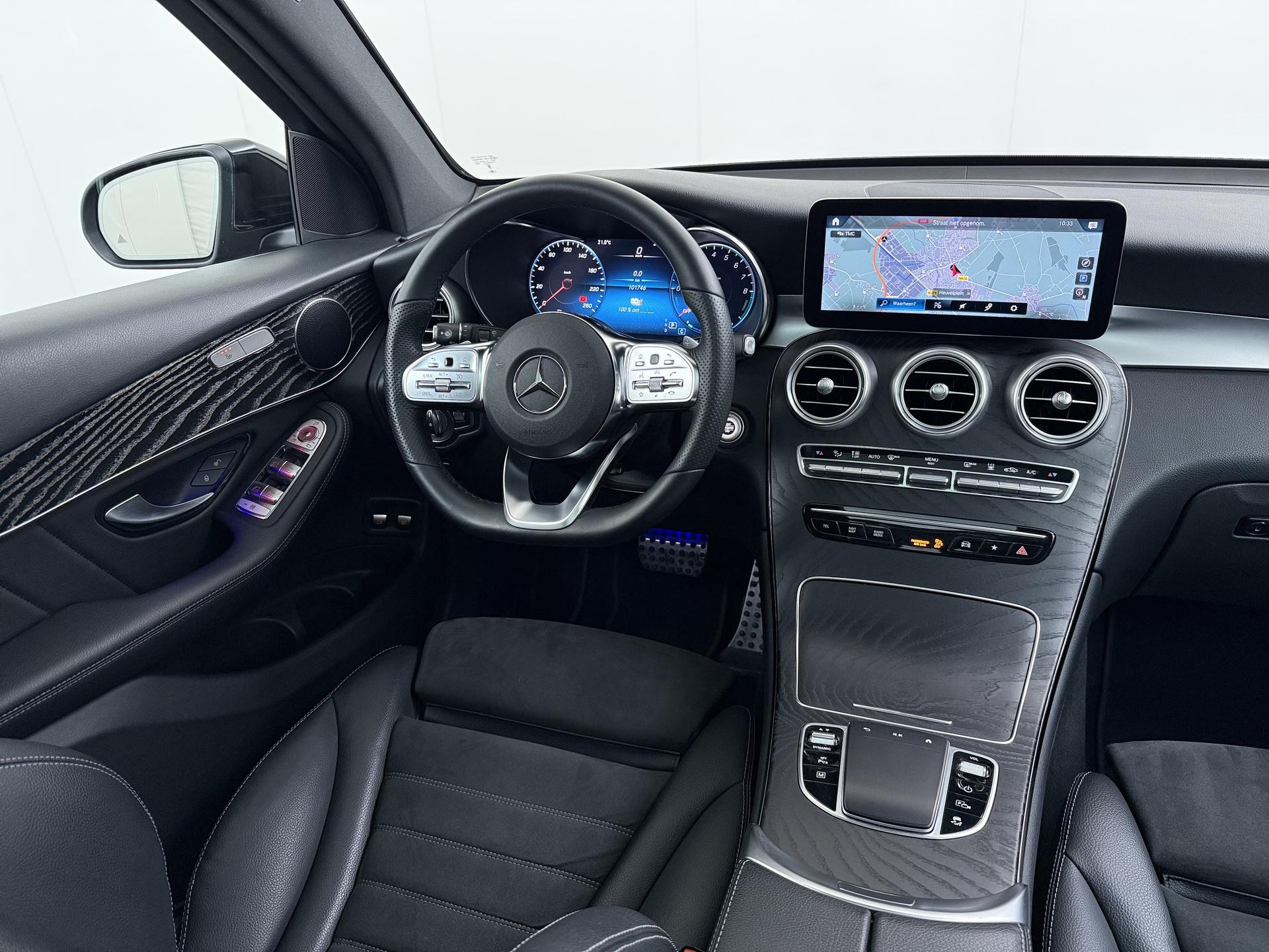 Mercedes-Benz GLC-klasse 300e 4MATIC AMG Line 31
