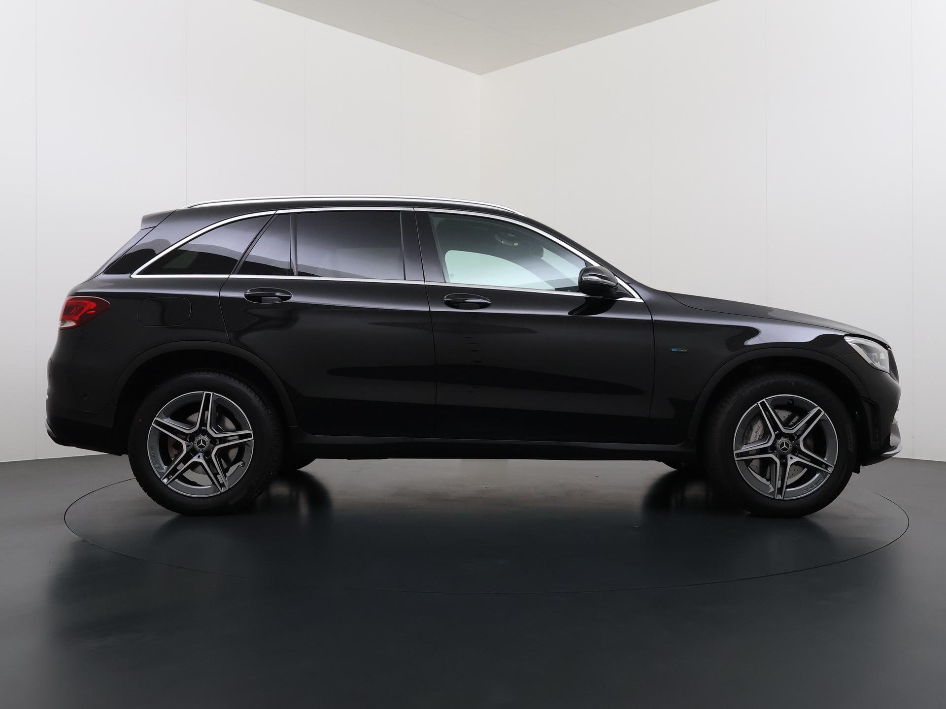 Mercedes-Benz GLC-klasse 300e 4MATIC AMG Line 5
