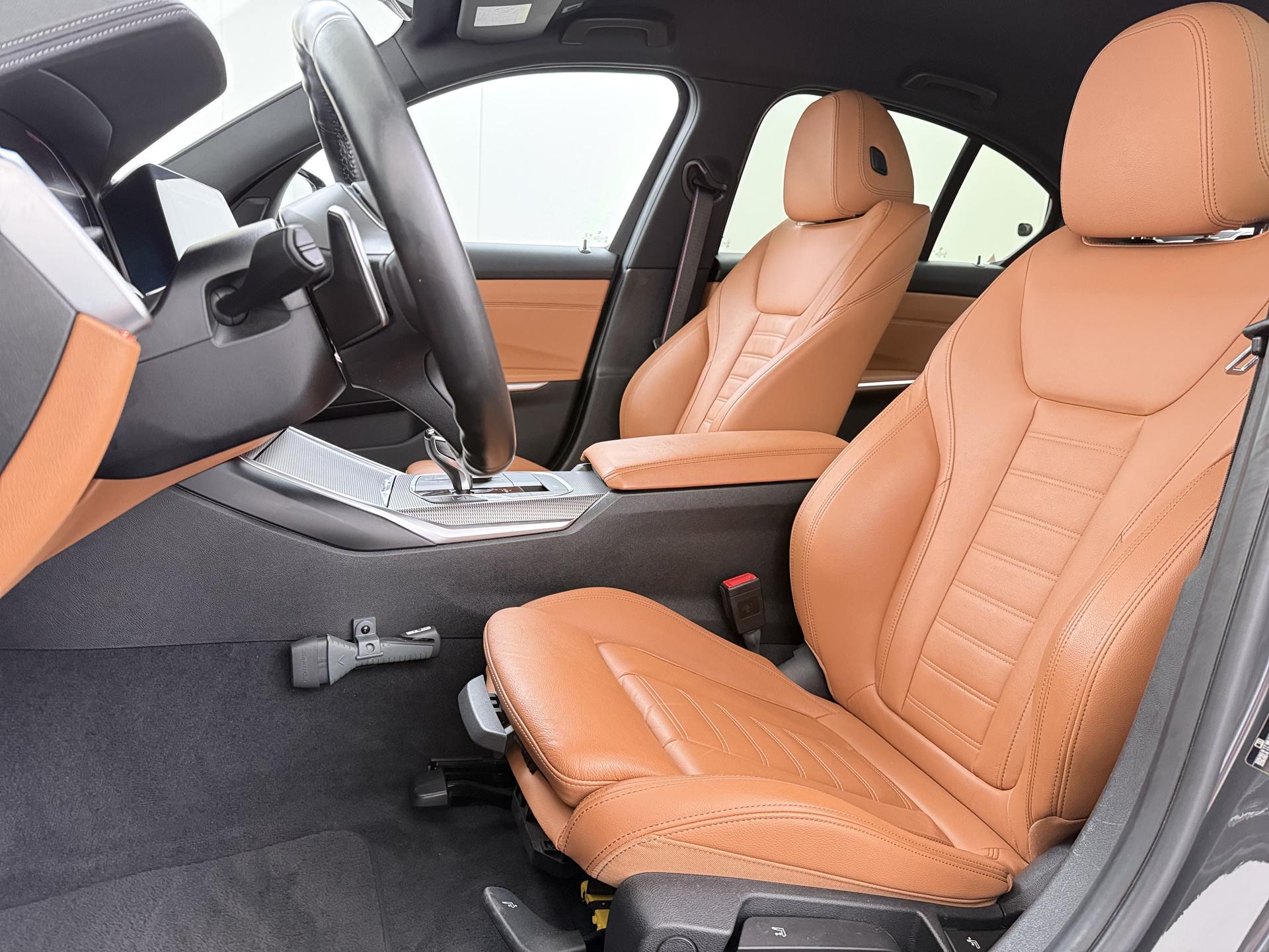 BMW 3-serie 330i High Executive Edition 13