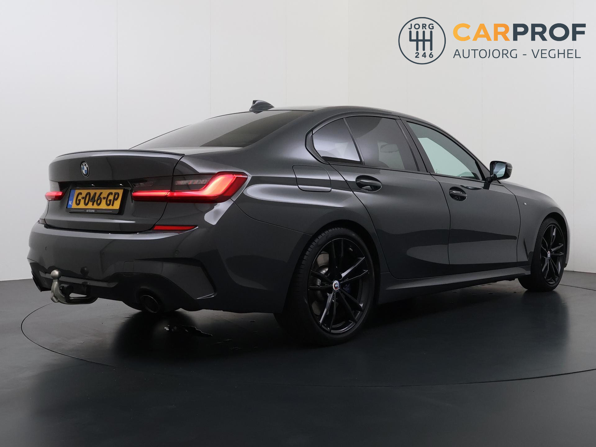 BMW 3-serie 330i High Executive Edition 2