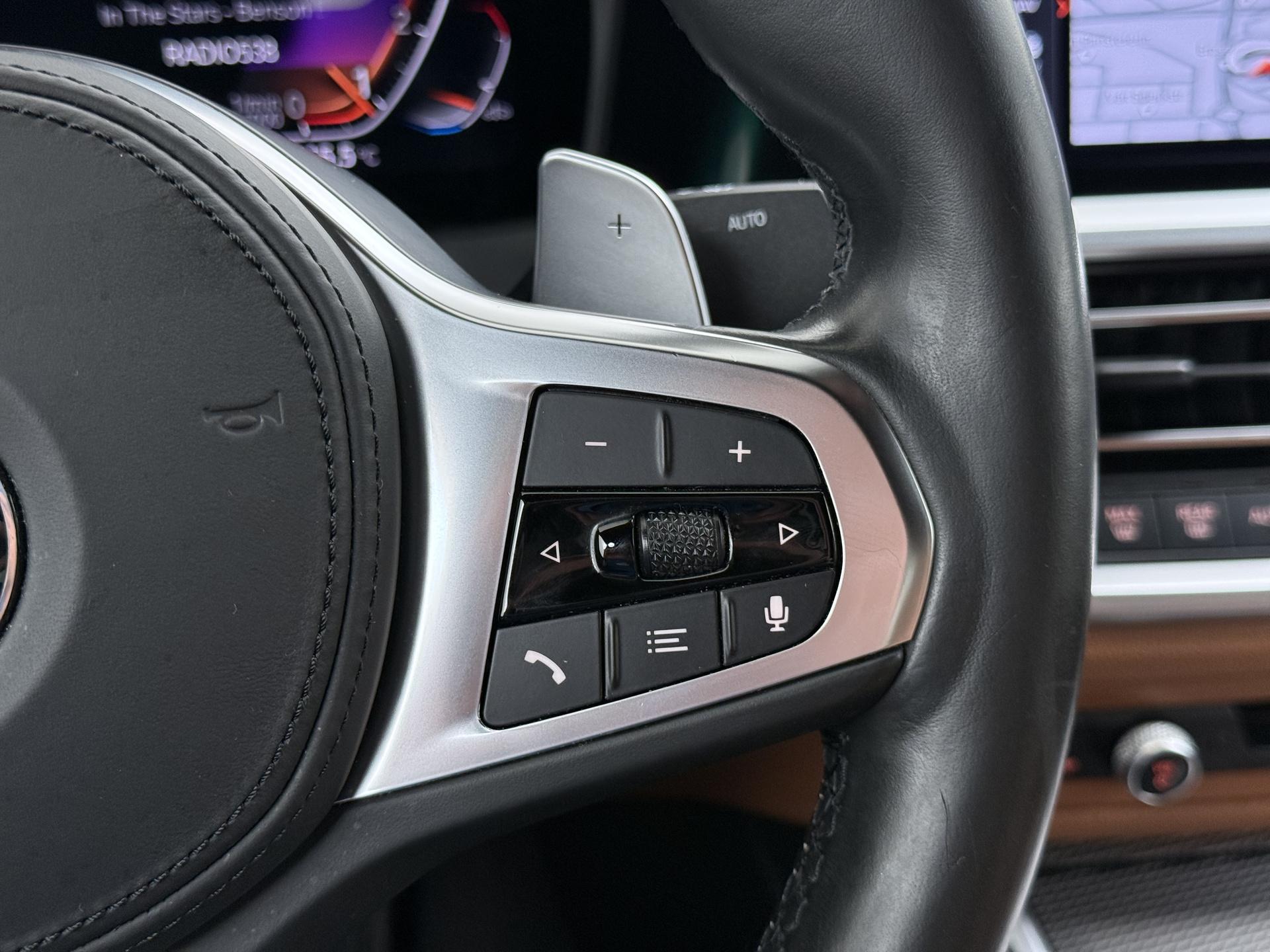 BMW 3-serie 330i High Executive Edition 24